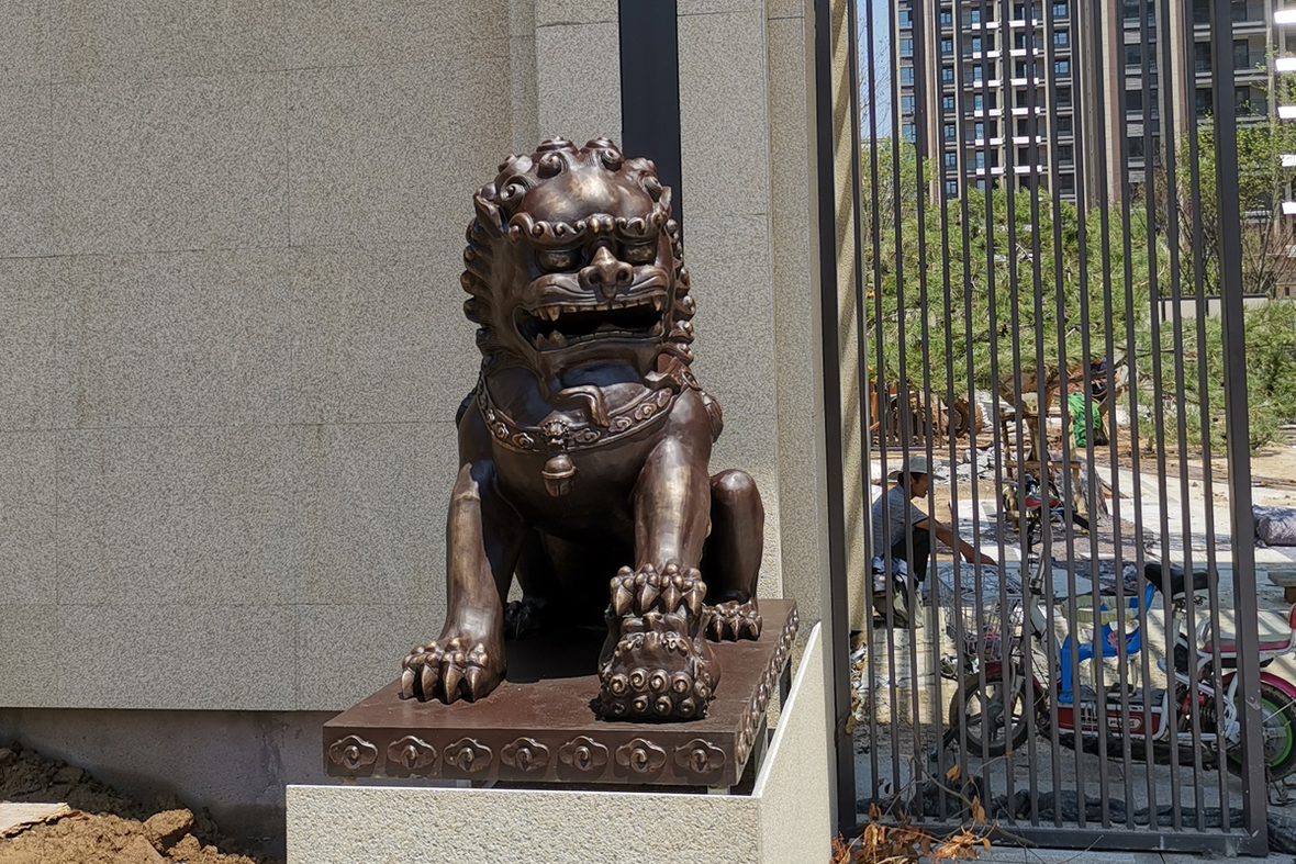 铜狮子